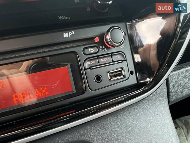 Коричневый Рено Кенгу, объемом двигателя 1.5 л и пробегом 154 тыс. км за 13399 $, фото 66 на Automoto.ua