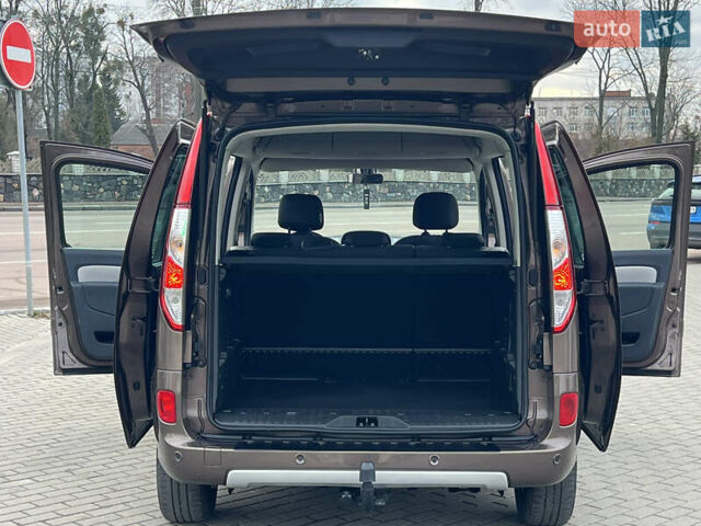 Коричневый Рено Кенгу, объемом двигателя 1.5 л и пробегом 154 тыс. км за 13399 $, фото 53 на Automoto.ua