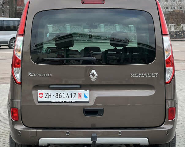 Коричневый Рено Кенгу, объемом двигателя 1.5 л и пробегом 154 тыс. км за 13399 $, фото 8 на Automoto.ua