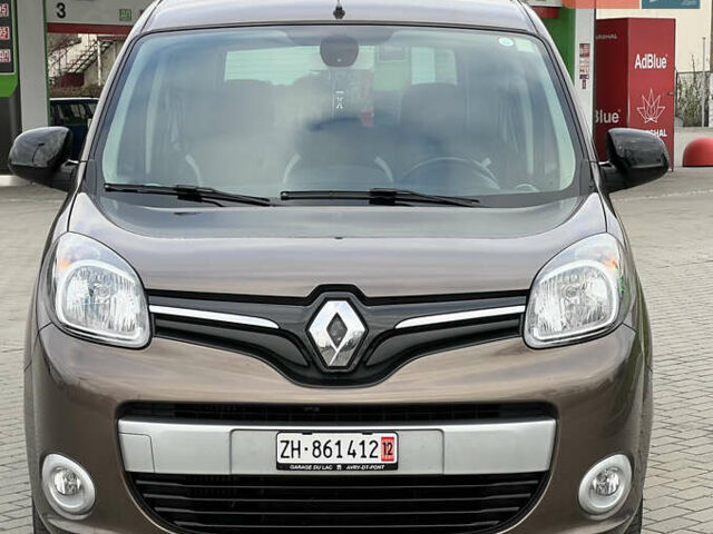 Коричневый Рено Кенгу, объемом двигателя 1.5 л и пробегом 154 тыс. км за 13399 $, фото 4 на Automoto.ua