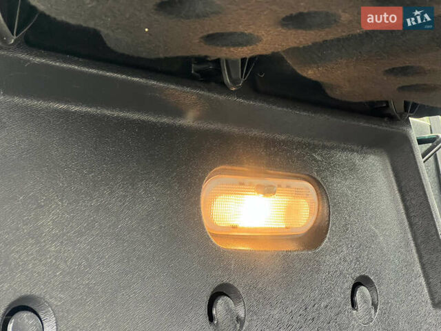 Коричневый Рено Кенгу, объемом двигателя 1.5 л и пробегом 154 тыс. км за 13399 $, фото 55 на Automoto.ua