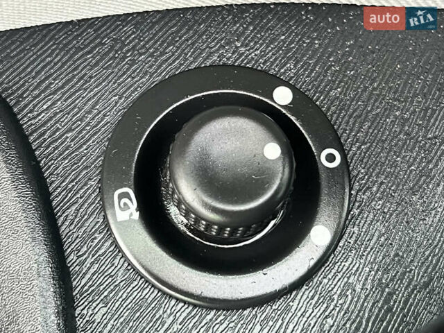 Коричневый Рено Кенгу, объемом двигателя 1.5 л и пробегом 154 тыс. км за 13399 $, фото 65 на Automoto.ua