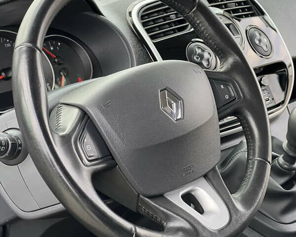 Коричневый Рено Кенгу, объемом двигателя 1.5 л и пробегом 154 тыс. км за 13399 $, фото 36 на Automoto.ua