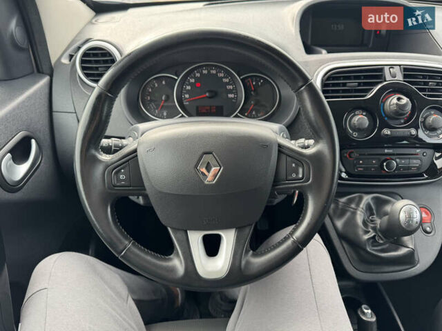 Рено Кенгу 2017 в Червонограде на Automoto.ua Коричневый Рено Кенгу, объемом двигателя 1.5 л и пробегом 221 тыс. км за 13185 $, фото 24 на Automoto.ua