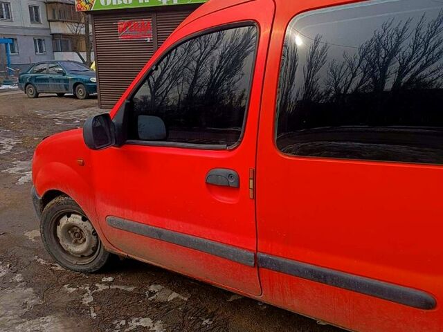 Красный Рено Кенгу, объемом двигателя 1.9 л и пробегом 300 тыс. км за 2150 $, фото 2 на Automoto.ua