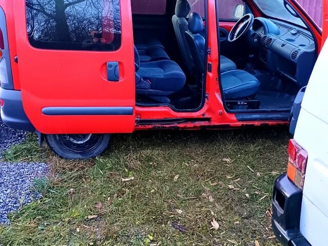 Красный Рено Кенгу, объемом двигателя 1.9 л и пробегом 262 тыс. км за 1500 $, фото 4 на Automoto.ua