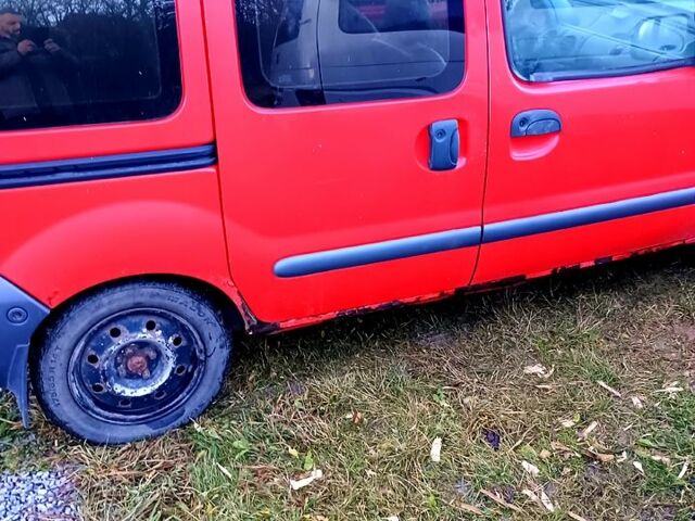 Красный Рено Кенгу, объемом двигателя 1.9 л и пробегом 262 тыс. км за 1500 $, фото 6 на Automoto.ua