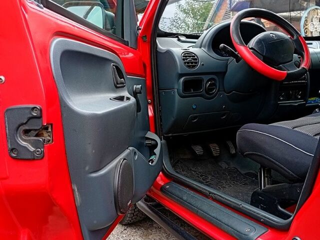 Червоний Рено Кєнгу, об'ємом двигуна 1.9 л та пробігом 381 тис. км за 2600 $, фото 3 на Automoto.ua