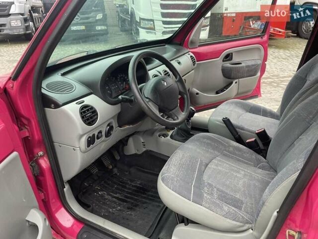 Красный Рено Кенгу, объемом двигателя 1.46 л и пробегом 230 тыс. км за 3999 $, фото 15 на Automoto.ua