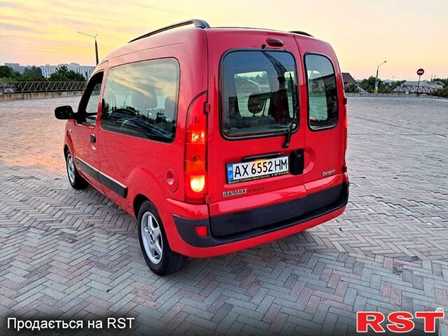 Красный Рено Кенгу, объемом двигателя 1.5 л и пробегом 197 тыс. км за 4950 $, фото 2 на Automoto.ua