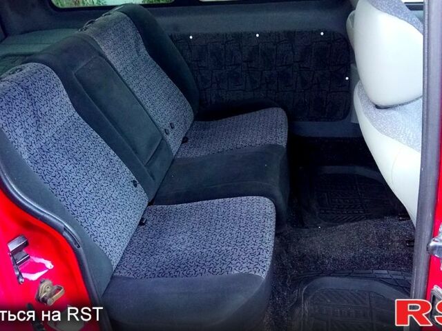 Червоний Рено Кєнгу, об'ємом двигуна 1.5 л та пробігом 260 тис. км за 4400 $, фото 9 на Automoto.ua