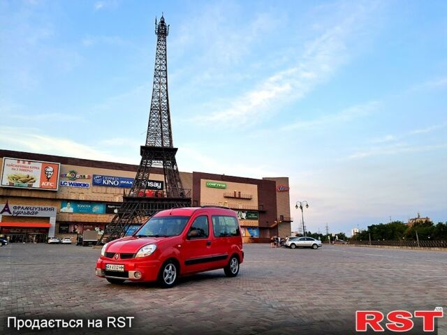 Красный Рено Кенгу, объемом двигателя 1.5 л и пробегом 197 тыс. км за 4950 $, фото 5 на Automoto.ua