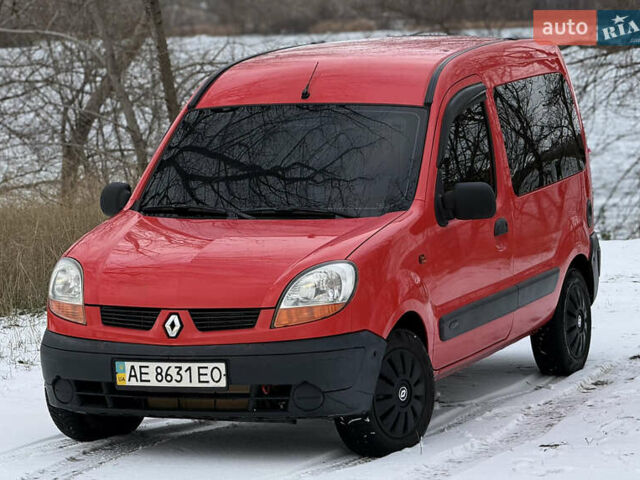 Красный Рено Кенгу, объемом двигателя 1.87 л и пробегом 322 тыс. км за 3399 $, фото 4 на Automoto.ua