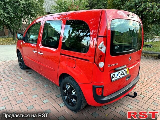 Красный Рено Кенгу, объемом двигателя 1.6 л и пробегом 180 тыс. км за 7550 $, фото 3 на Automoto.ua
