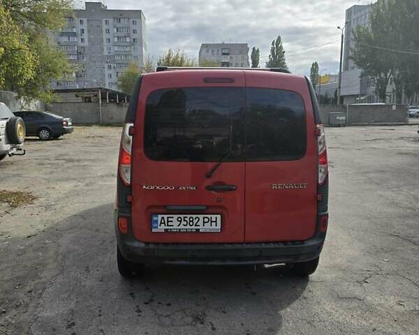 Красный Рено Кенгу, объемом двигателя 1.46 л и пробегом 190 тыс. км за 6700 $, фото 9 на Automoto.ua