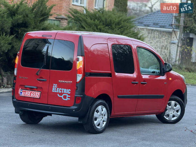 Красный Рено Кенгу, объемом двигателя 0 л и пробегом 21 тыс. км за 10299 $, фото 8 на Automoto.ua