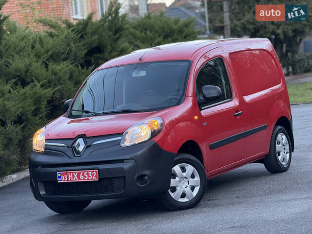 Красный Рено Кенгу, объемом двигателя 0 л и пробегом 21 тыс. км за 10299 $, фото 1 на Automoto.ua