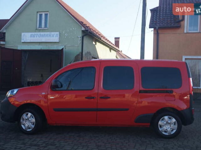 Красный Рено Кенгу, объемом двигателя 0 л и пробегом 54 тыс. км за 11555 $, фото 13 на Automoto.ua