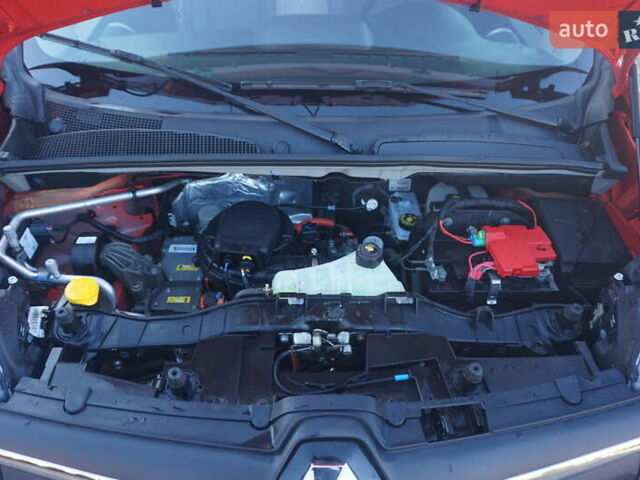 Красный Рено Кенгу, объемом двигателя 0 л и пробегом 54 тыс. км за 11555 $, фото 52 на Automoto.ua