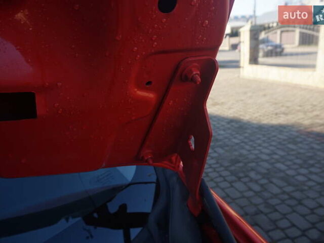 Красный Рено Кенгу, объемом двигателя 0 л и пробегом 54 тыс. км за 11555 $, фото 53 на Automoto.ua