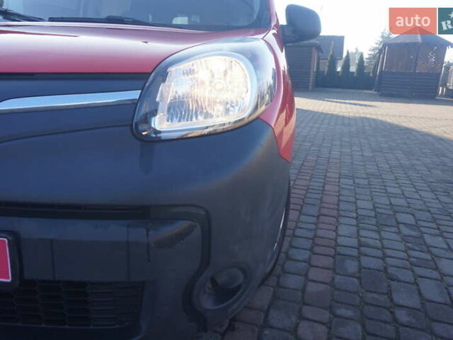 Красный Рено Кенгу, объемом двигателя 0 л и пробегом 54 тыс. км за 11555 $, фото 22 на Automoto.ua
