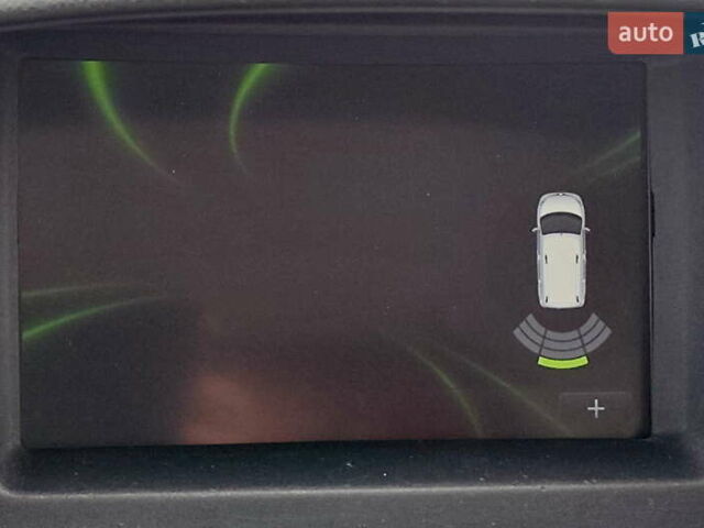 Красный Рено Кенгу, объемом двигателя 0 л и пробегом 63 тыс. км за 12399 $, фото 19 на Automoto.ua