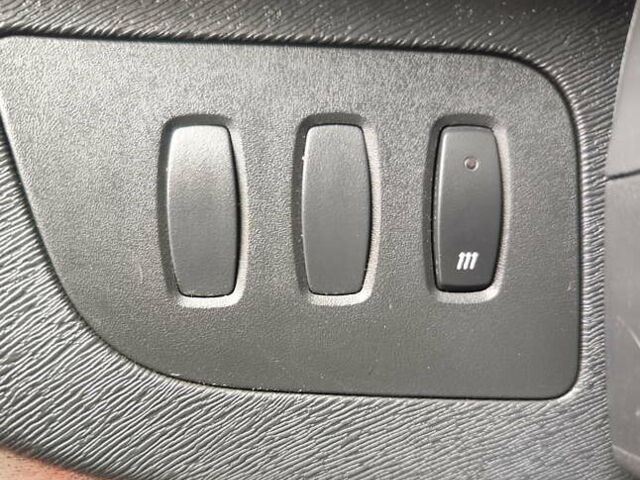 Красный Рено Кенгу, объемом двигателя 0 л и пробегом 63 тыс. км за 12399 $, фото 23 на Automoto.ua