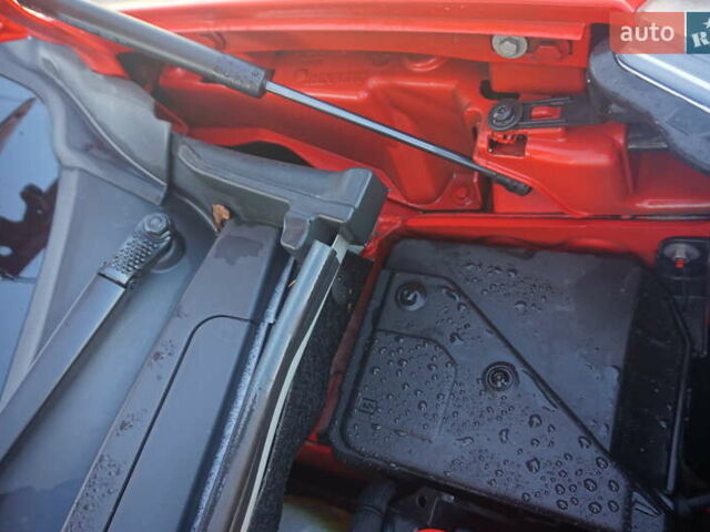 Красный Рено Кенгу, объемом двигателя 0 л и пробегом 54 тыс. км за 11555 $, фото 54 на Automoto.ua