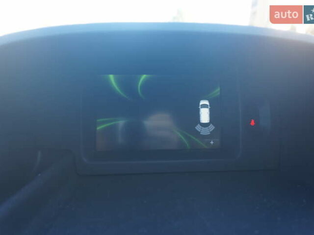 Красный Рено Кенгу, объемом двигателя 0 л и пробегом 54 тыс. км за 11555 $, фото 32 на Automoto.ua