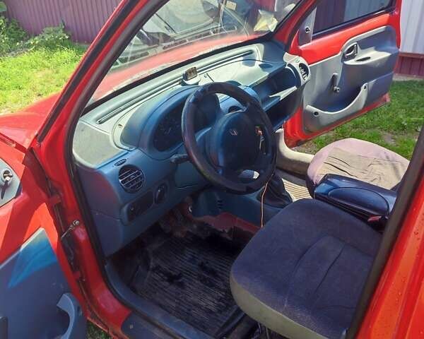 Красный Рено Кенгу, объемом двигателя 1.9 л и пробегом 259 тыс. км за 1700 $, фото 2 на Automoto.ua