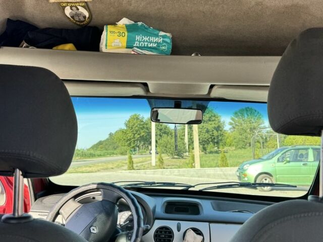 Красный Рено Кенгу, объемом двигателя 1.5 л и пробегом 404 тыс. км за 3700 $, фото 16 на Automoto.ua