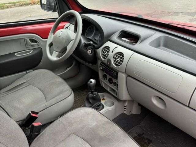 Червоний Рено Кєнгу, об'ємом двигуна 1.4 л та пробігом 281 тис. км за 3600 $, фото 6 на Automoto.ua