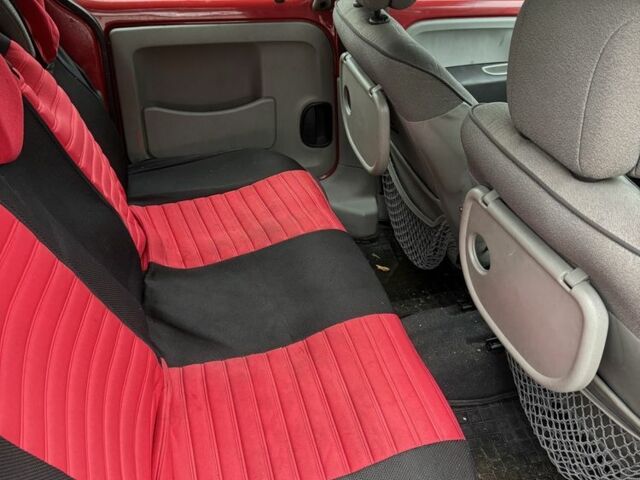 Червоний Рено Кєнгу, об'ємом двигуна 1.4 л та пробігом 281 тис. км за 3600 $, фото 7 на Automoto.ua