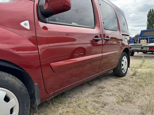 Красный Рено Кенгу, объемом двигателя 1.5 л и пробегом 200 тыс. км за 2700 $, фото 12 на Automoto.ua