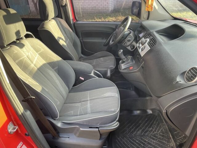 Червоний Рено Кєнгу, об'ємом двигуна 1.5 л та пробігом 248 тис. км за 5600 $, фото 10 на Automoto.ua