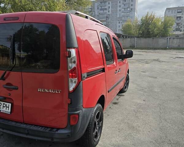 Красный Рено Кенгу, объемом двигателя 1.5 л и пробегом 186 тыс. км за 7300 $, фото 5 на Automoto.ua