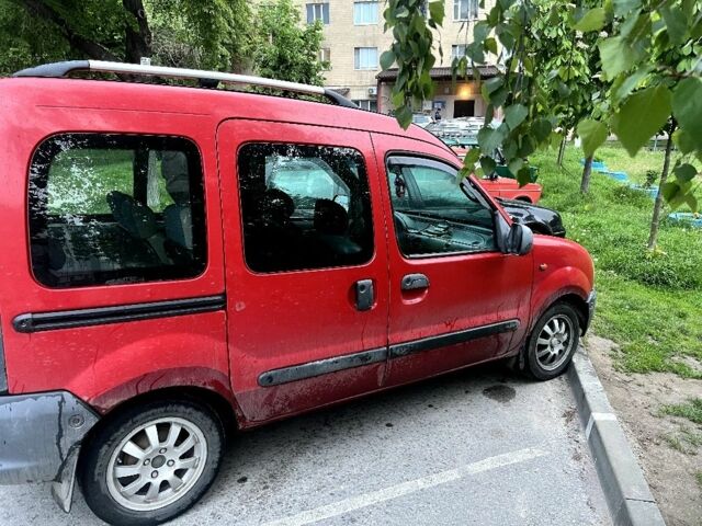 Красный Рено Кенгу, объемом двигателя 1.9 л и пробегом 316 тыс. км за 2800 $, фото 3 на Automoto.ua