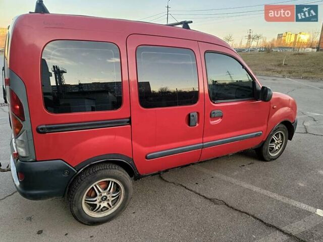 Красный Рено Кенгу, объемом двигателя 1.87 л и пробегом 333 тыс. км за 3300 $, фото 2 на Automoto.ua