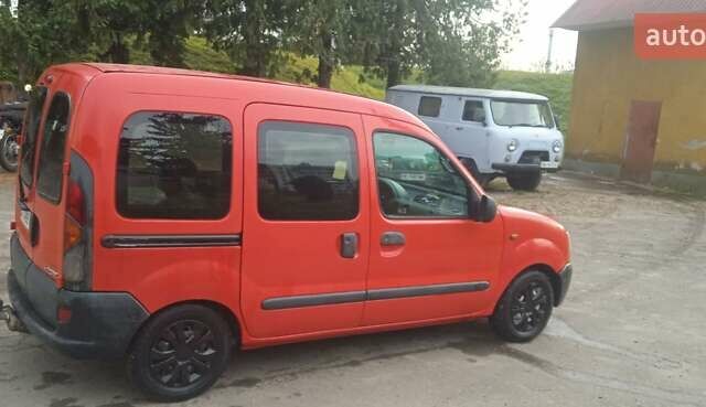 Красный Рено Кенгу, объемом двигателя 1.87 л и пробегом 220 тыс. км за 2600 $, фото 9 на Automoto.ua