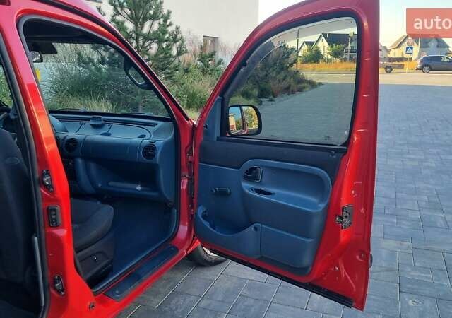 Красный Рено Кенгу, объемом двигателя 1.9 л и пробегом 180 тыс. км за 2999 $, фото 36 на Automoto.ua
