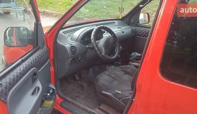 Красный Рено Кенгу, объемом двигателя 1.87 л и пробегом 220 тыс. км за 2600 $, фото 1 на Automoto.ua