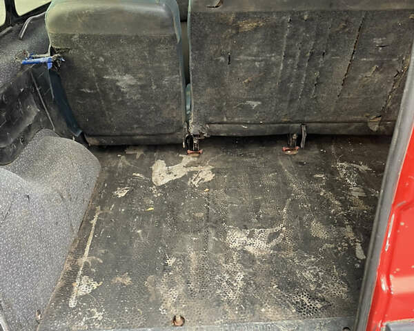 Червоний Рено Кєнгу, об'ємом двигуна 1.87 л та пробігом 350 тис. км за 2450 $, фото 9 на Automoto.ua