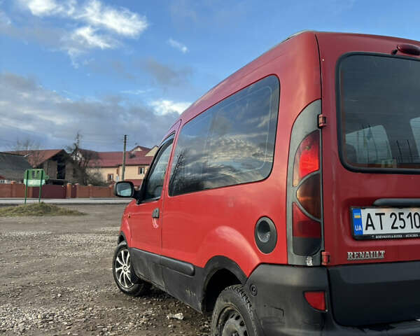 Красный Рено Кенгу, объемом двигателя 1.2 л и пробегом 340 тыс. км за 2400 $, фото 5 на Automoto.ua