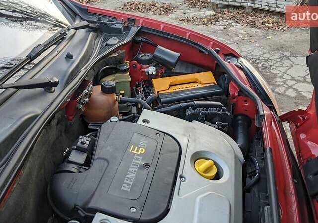 Червоний Рено Кєнгу, об'ємом двигуна 1.87 л та пробігом 272 тис. км за 3000 $, фото 11 на Automoto.ua