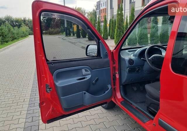 Красный Рено Кенгу, объемом двигателя 1.9 л и пробегом 300 тыс. км за 3000 $, фото 28 на Automoto.ua