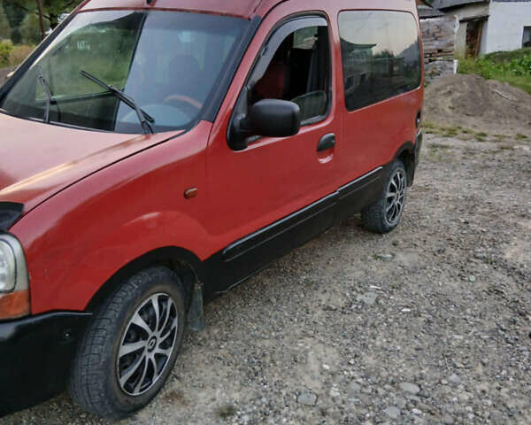 Красный Рено Кенгу, объемом двигателя 1.2 л и пробегом 300 тыс. км за 2200 $, фото 5 на Automoto.ua