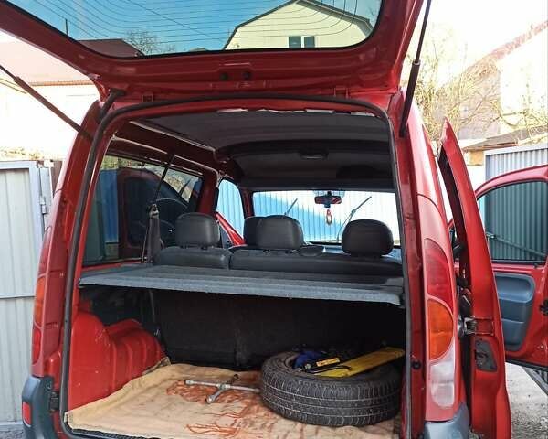 Красный Рено Кенгу, объемом двигателя 1.2 л и пробегом 199 тыс. км за 2700 $, фото 6 на Automoto.ua