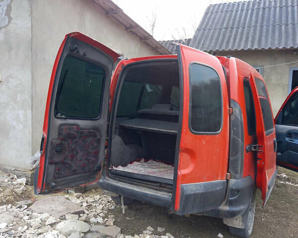 Красный Рено Кенгу, объемом двигателя 1.87 л и пробегом 230 тыс. км за 2500 $, фото 1 на Automoto.ua