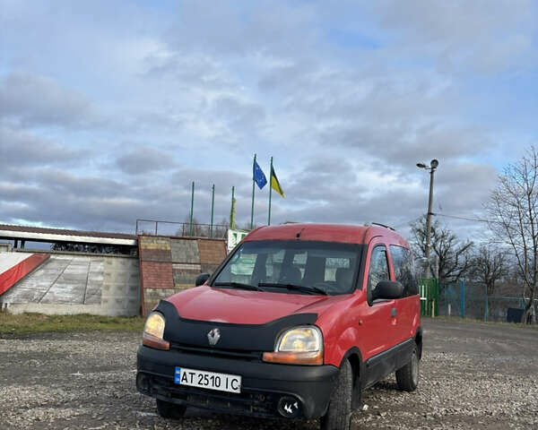 Красный Рено Кенгу, объемом двигателя 1.2 л и пробегом 340 тыс. км за 2400 $, фото 2 на Automoto.ua