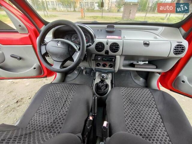 Красный Рено Кенгу, объемом двигателя 1.9 л и пробегом 270 тыс. км за 2999 $, фото 18 на Automoto.ua